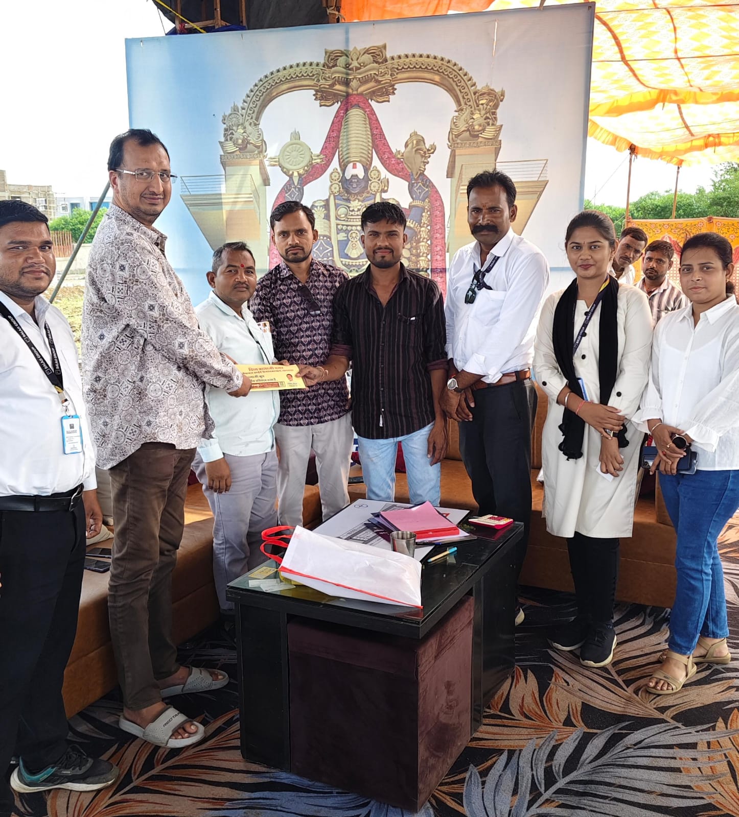 💥 अलर्ट! खंडवा में बालाजी ग्रुप के महा-आवास मेले में सिर्फ 2 दिन शेष! 🏡 देवउठनी ग्यारस की महाबचत: बुकिंग में आई तेज़ी, 5 लाख की कार और रानी हार जीतने का आखिरी मौका!